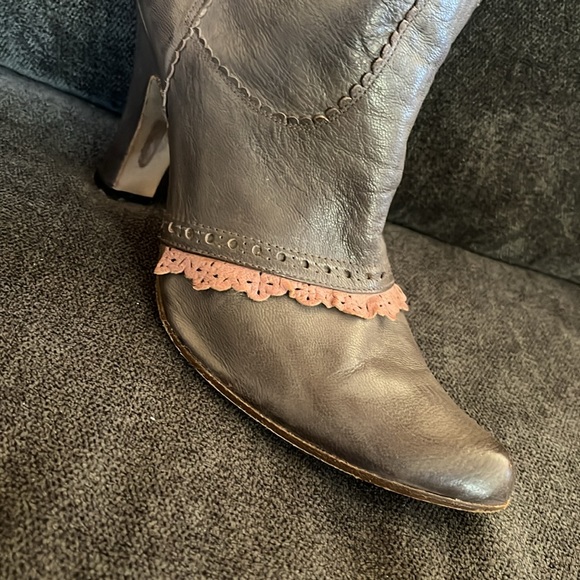 Buttery soft grey and dusty rose knee high boots - Picture 3 of 5